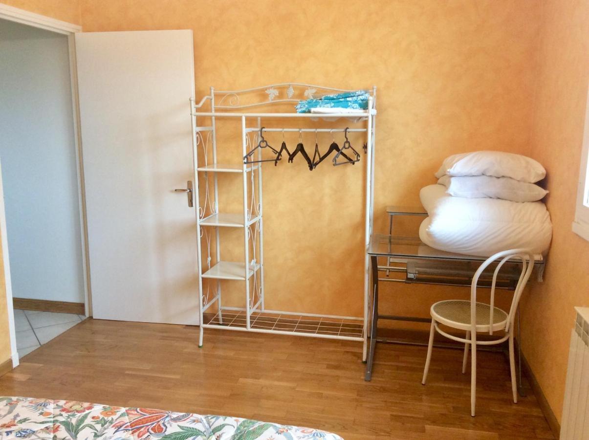 Maison Avec Veranda Proche Du Centre Ville Rignac  Eksteriør billede