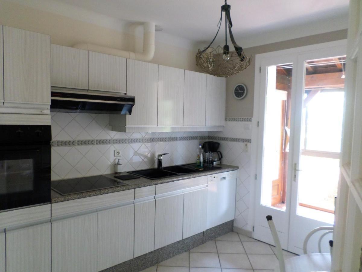 Maison Avec Veranda Proche Du Centre Ville Rignac  Eksteriør billede