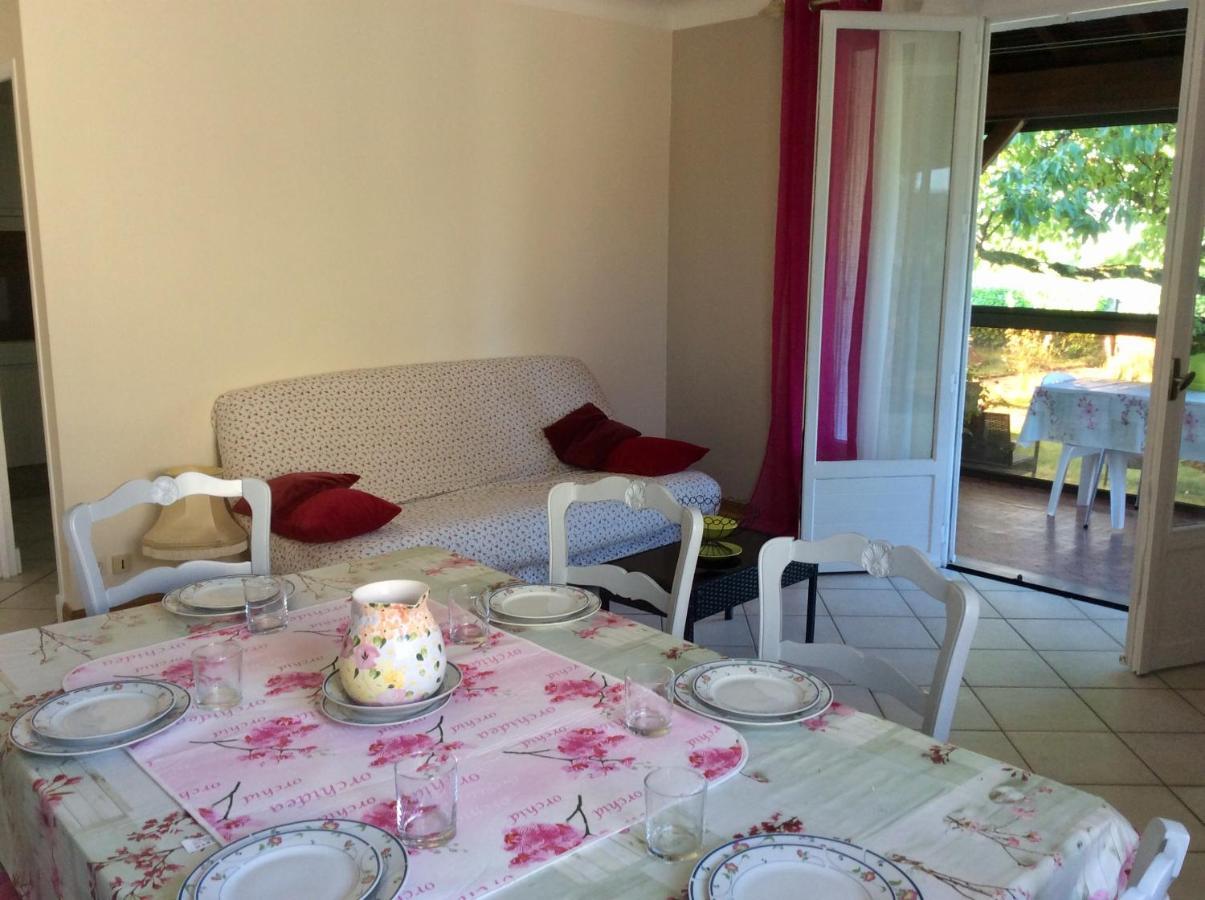 Maison Avec Veranda Proche Du Centre Ville Rignac  Eksteriør billede