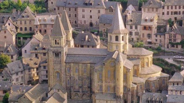 Maison Avec Veranda Proche Du Centre Ville Rignac  Eksteriør billede